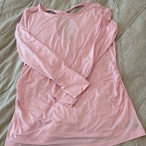 Gap Athletic maternity top (medium)